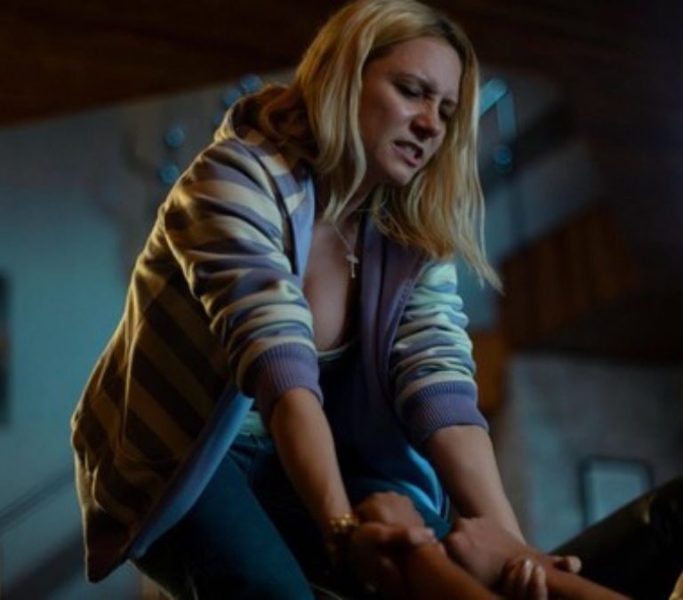 Zastrelila manžela a jeho telo ukryla do kufrov. Prípad Elize Matsuna, ktorý Netflix mení na true crime